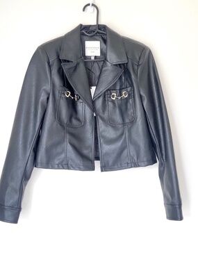 Bagatelle Collection Faux-Ever Leather Cropped Jacket - M